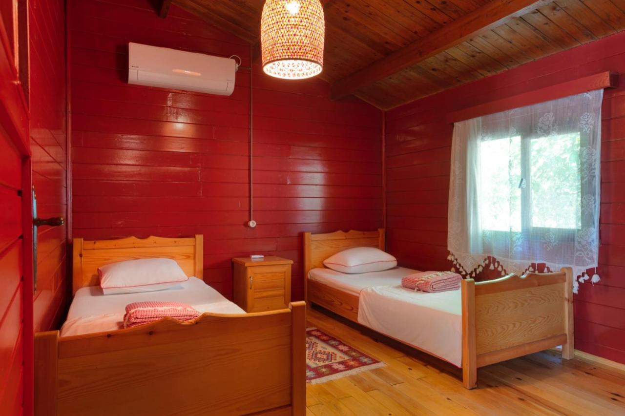 Gayb-I Bungalows By Naturelife - Free Access To Beach ชิลารึ ภายนอก รูปภาพ