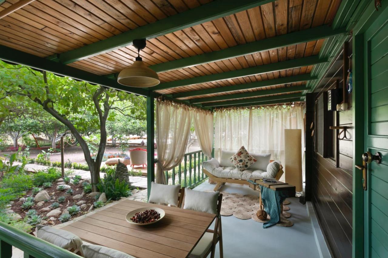 Gayb-I Bungalows By Naturelife - Free Access To Beach ชิลารึ ภายนอก รูปภาพ